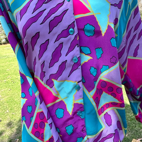 Vintage Campus Casuals of California Abstract Button-Up Blouse - Picture 7 of 9